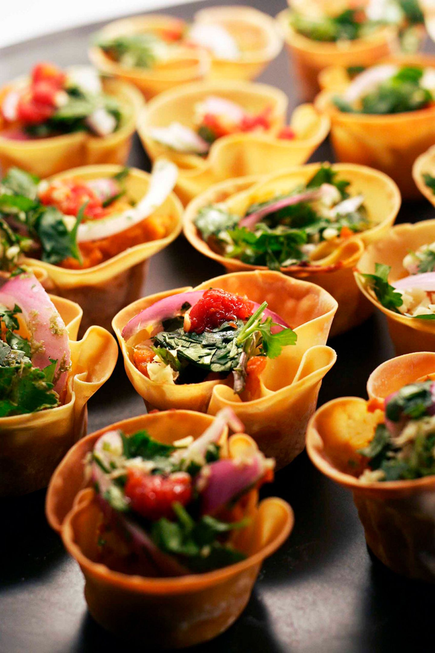 Taco shell cup