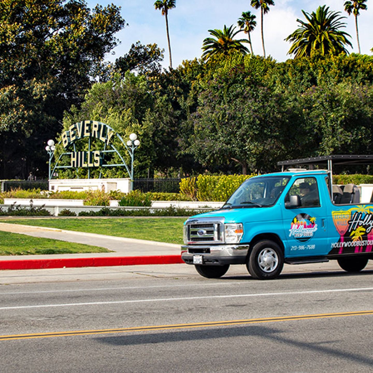 Bus Tour in Beverly Hills