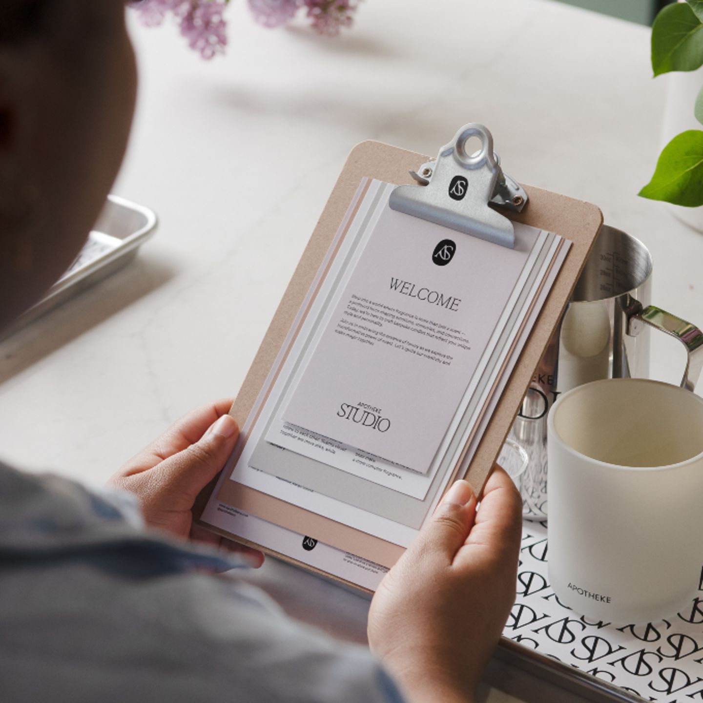 Welcome clipboard