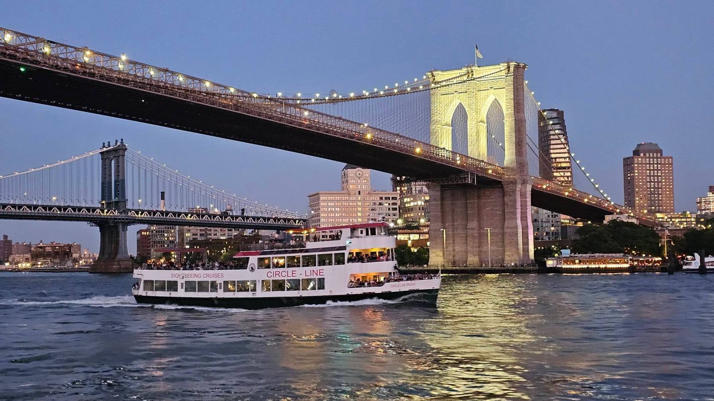 Harbor Lights Cruise
