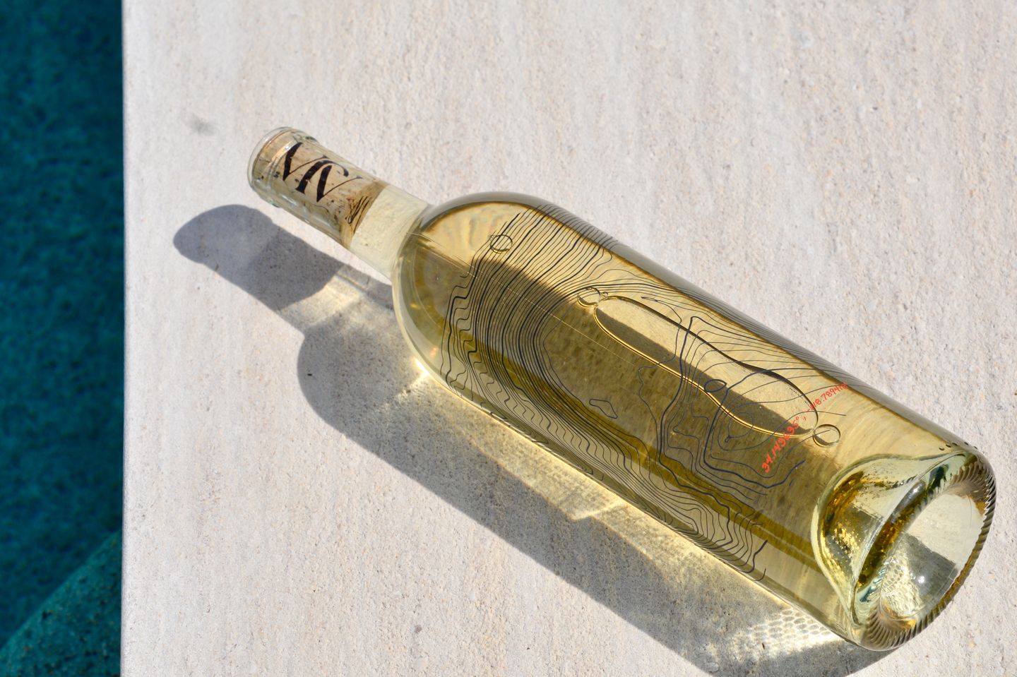 Wine bottle laying down