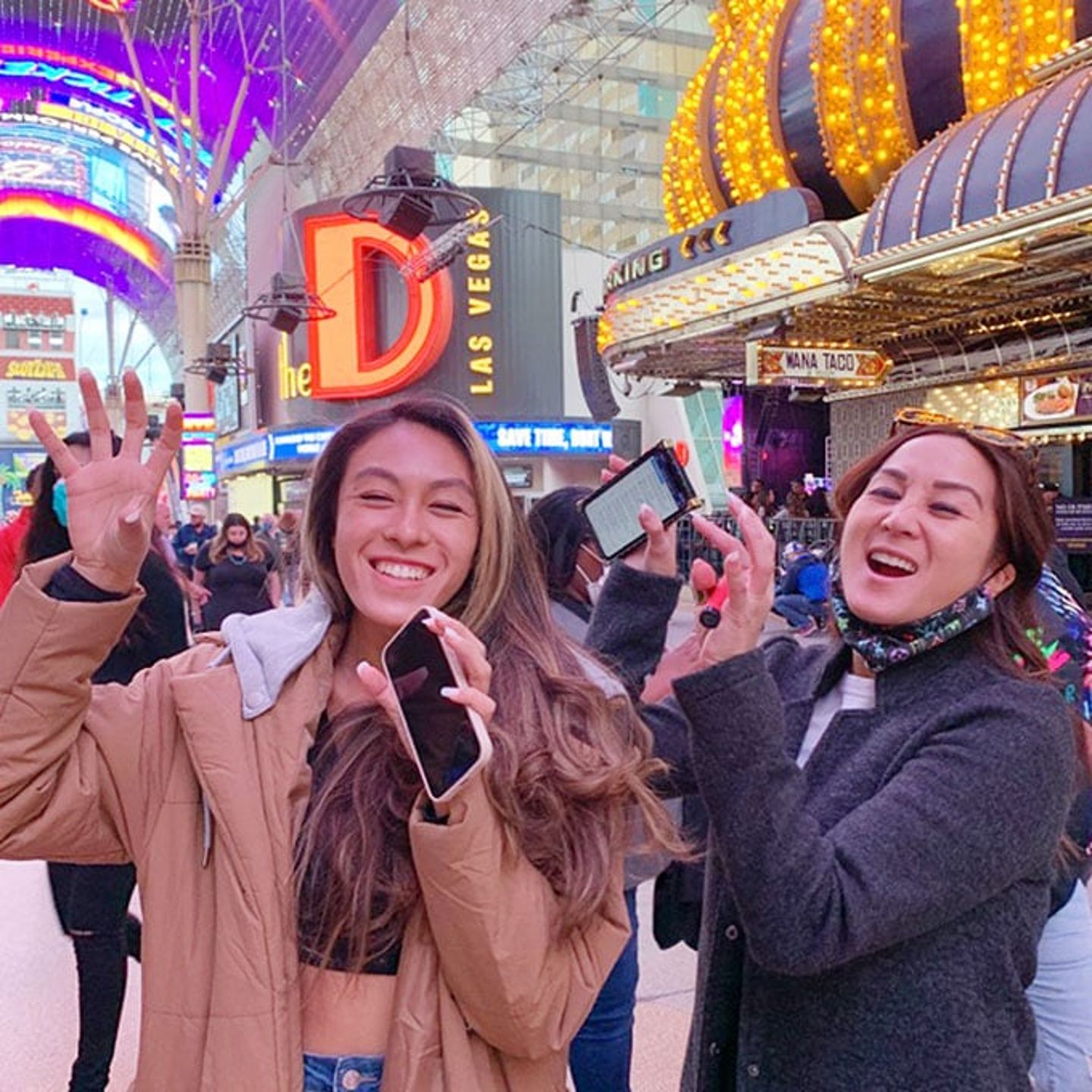 Family on Scavenger Hunt