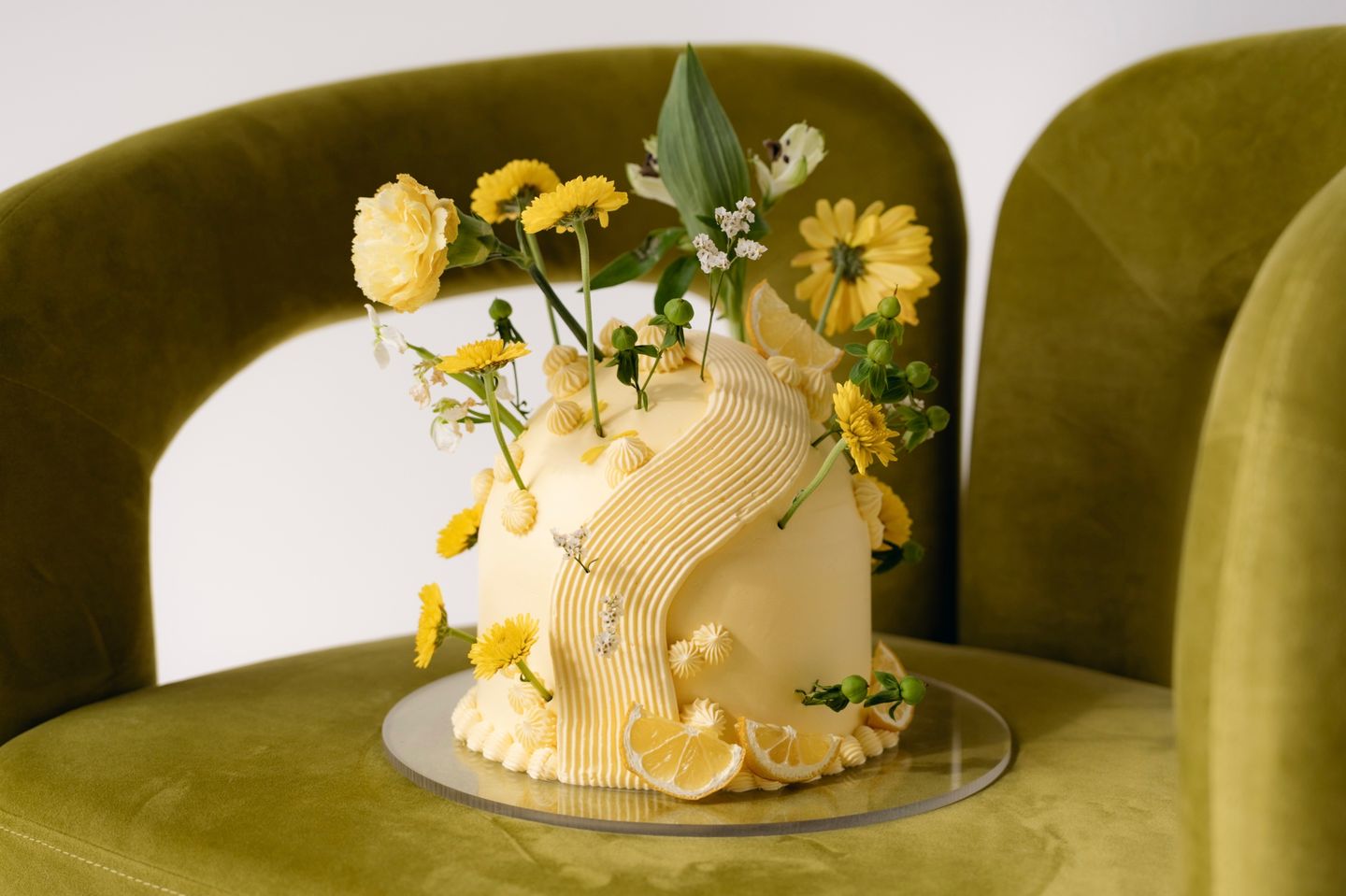 Floral dome cake