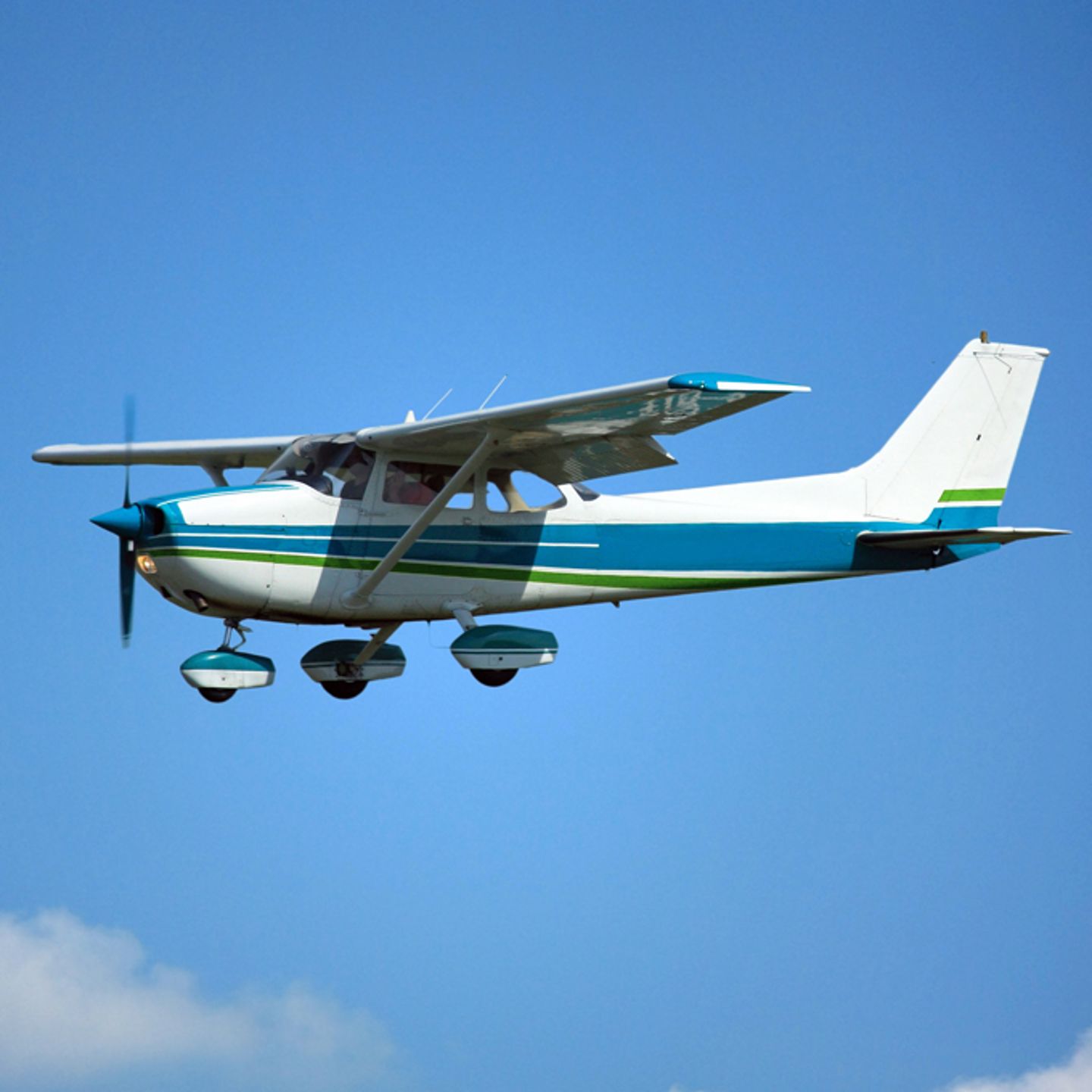 Learn to Fly a Cessna