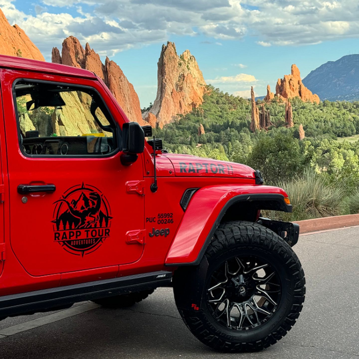 Jeep at Garden of the Gods