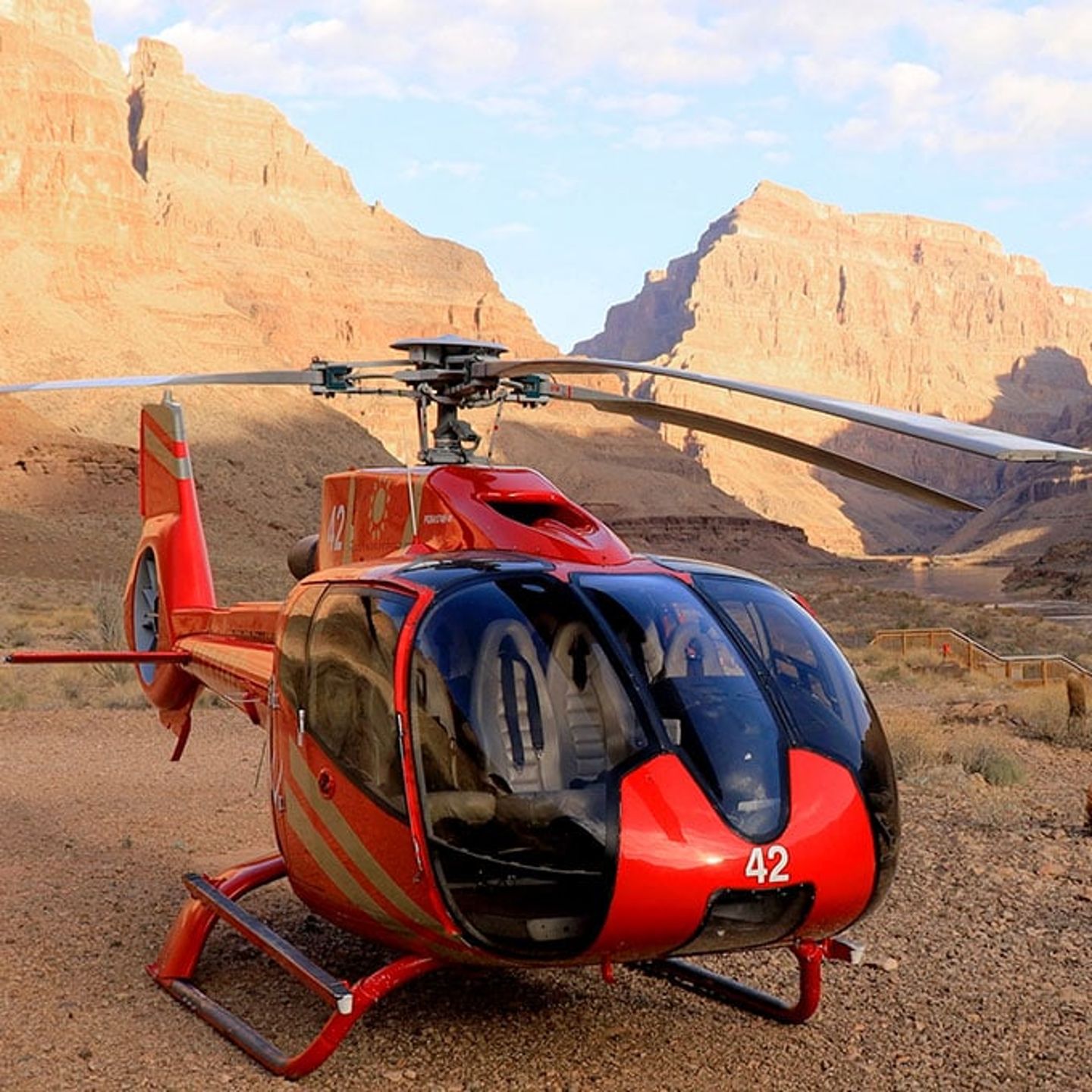 Grand Canyon Heli and Boat Tour 1