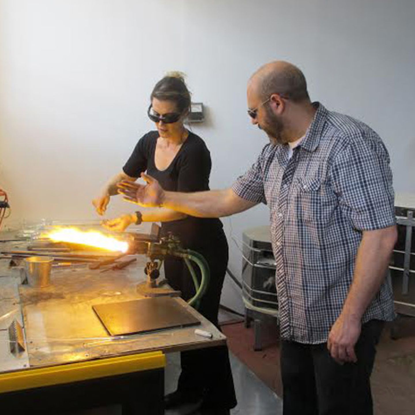 Couples Glass Blowing Lesson in Philadelphia