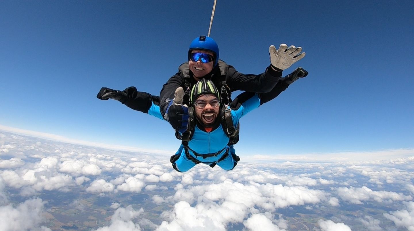 Tandem jump