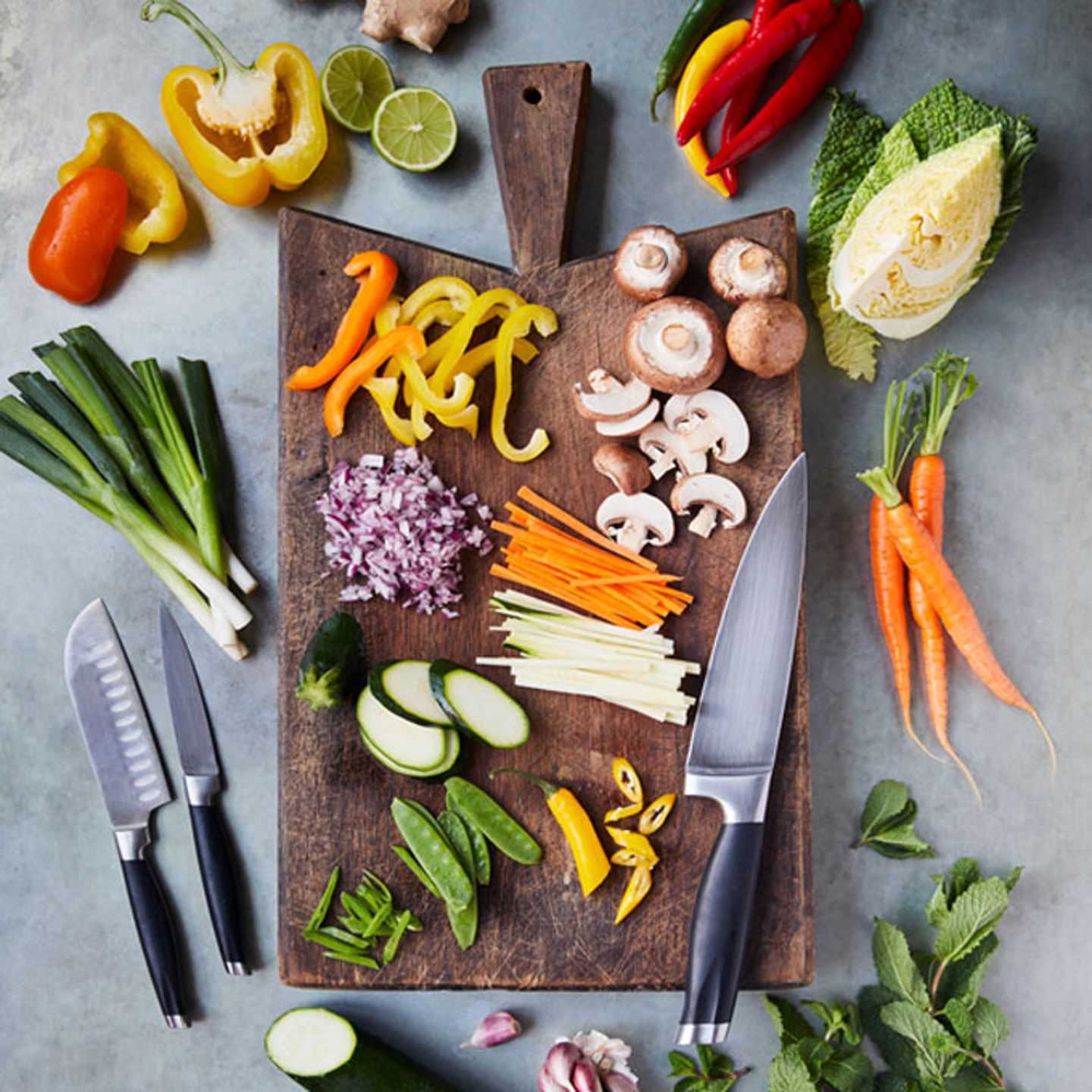 Knife Skills During Online Cooking Class 