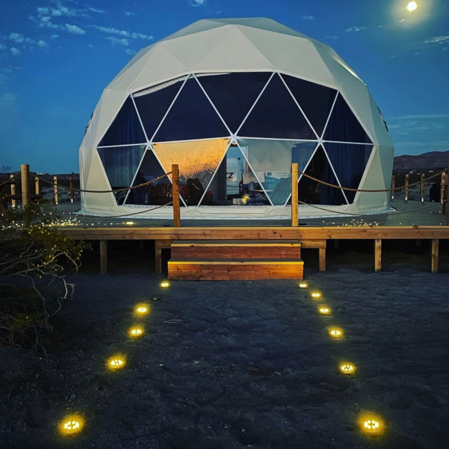 La Luna tent
