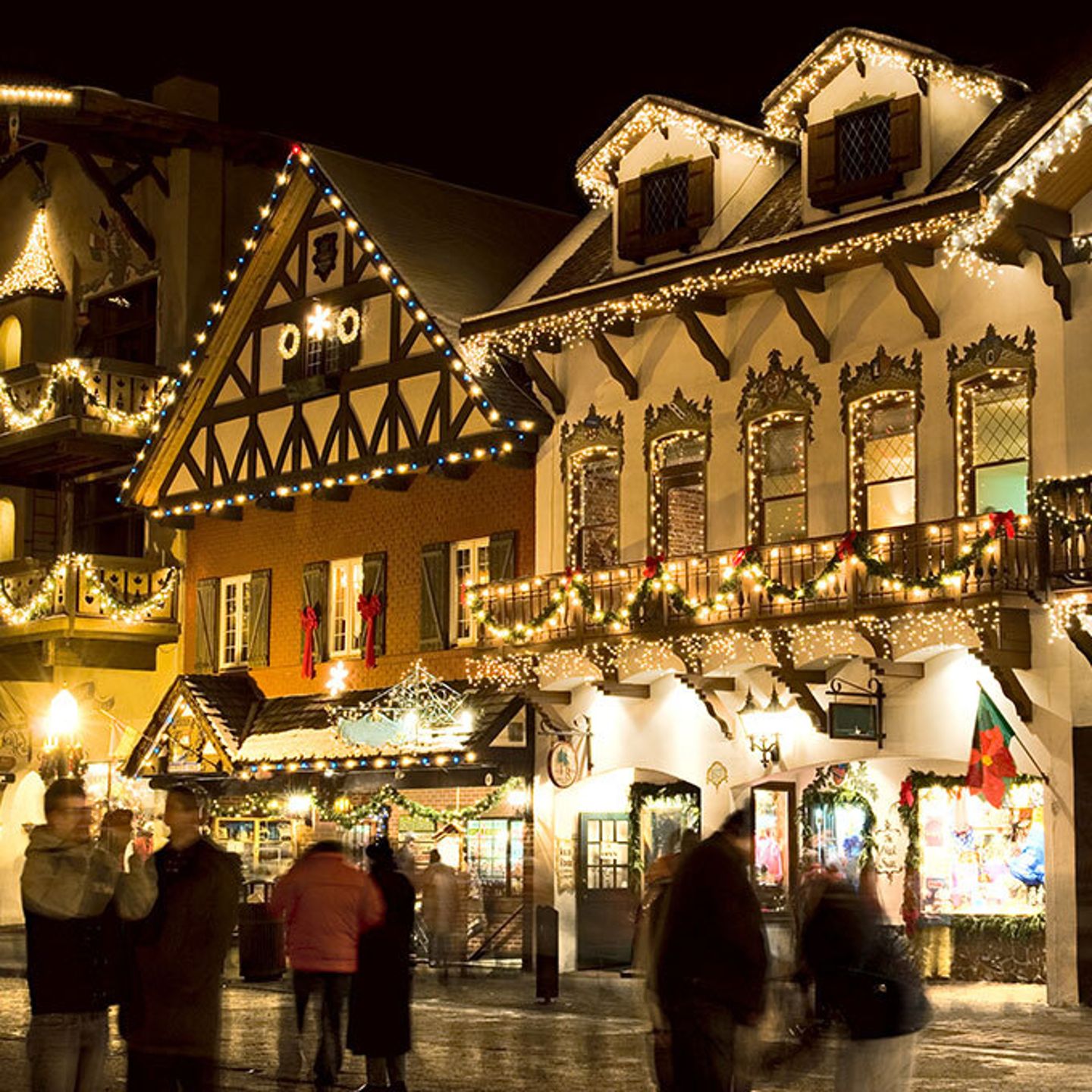  Leavenworth town