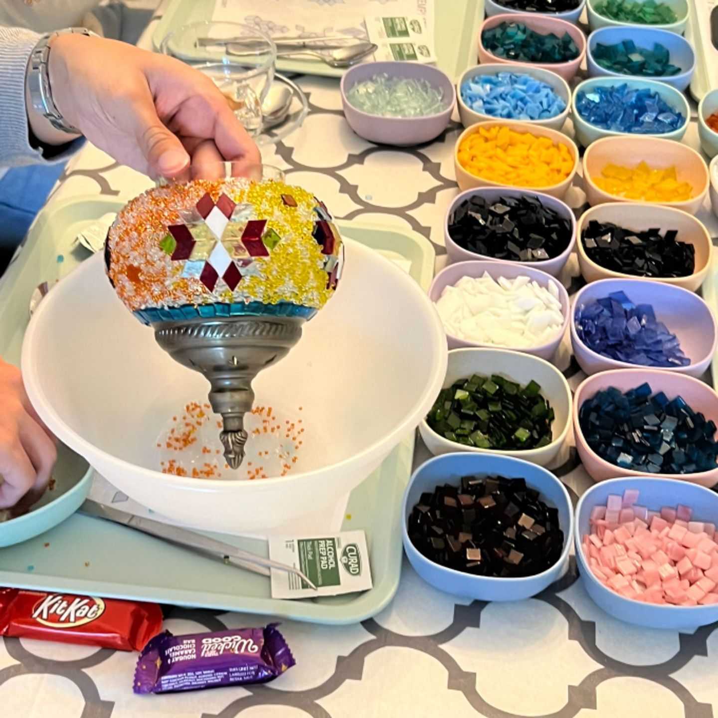 Mosaic lamp with gems