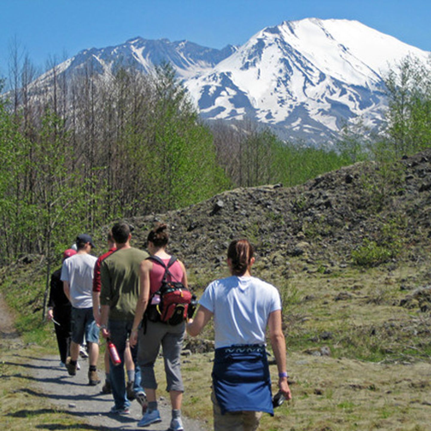 Beautiful Views of Mt. Se Helens in Seattle