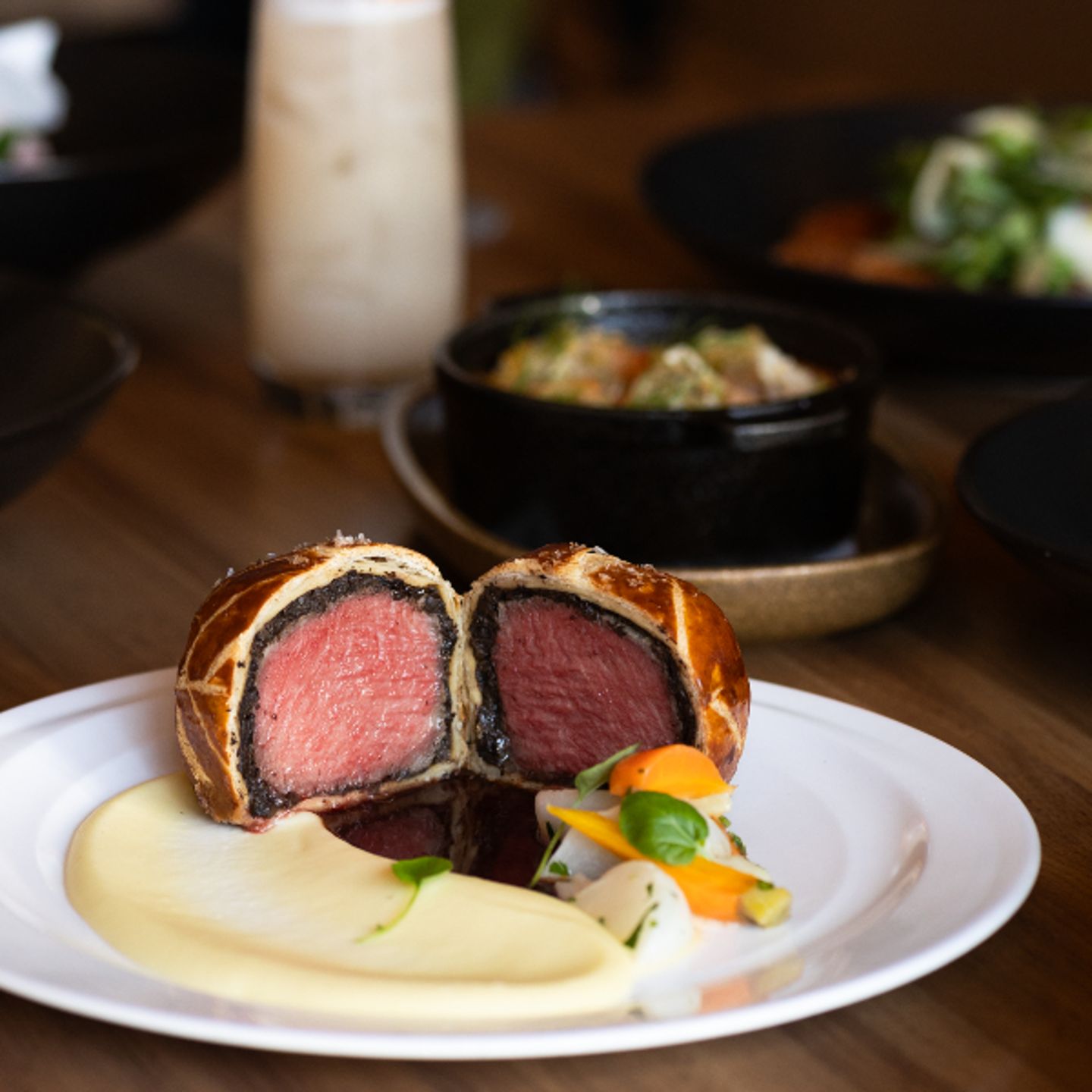 Beef wellington with side