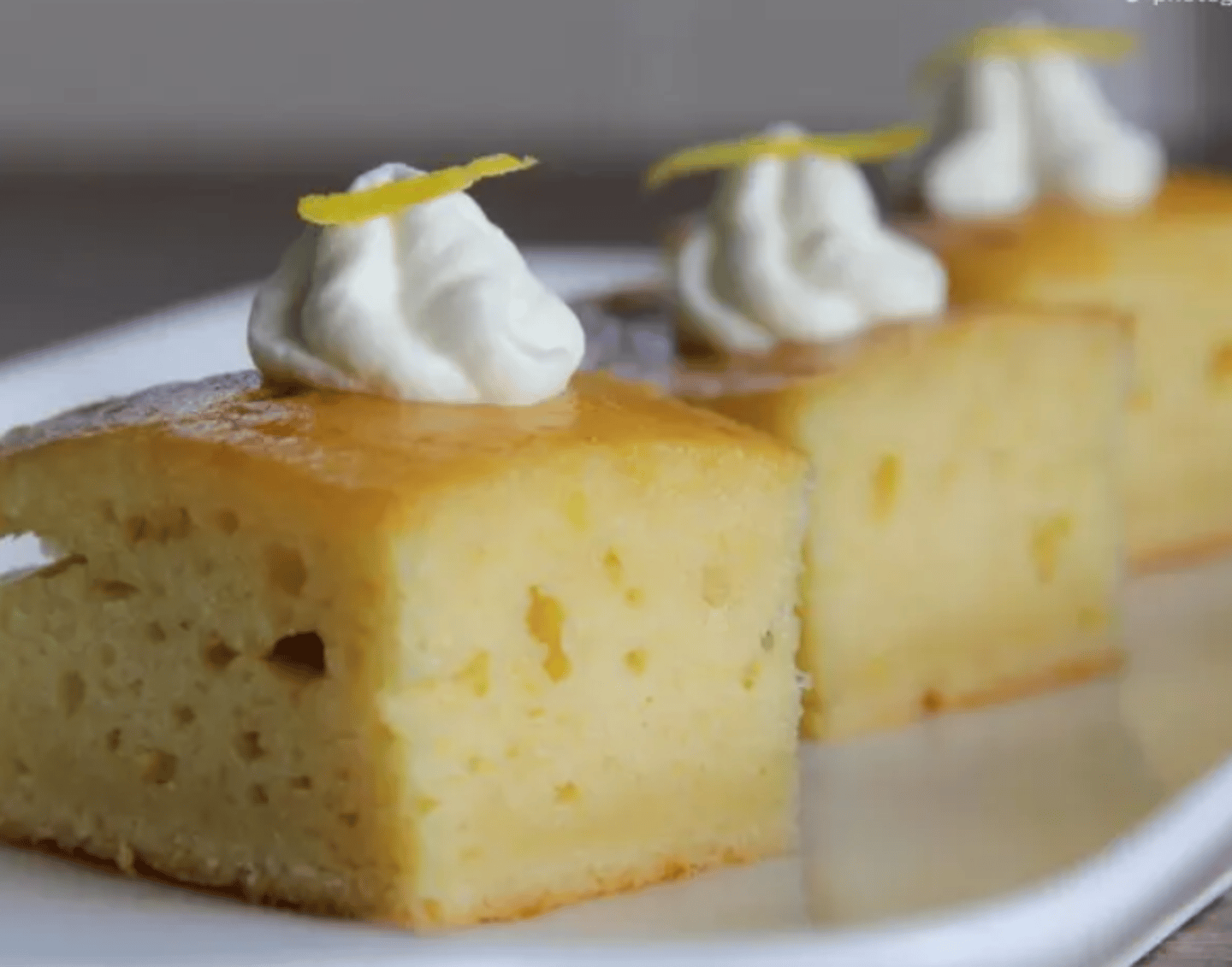 Lemon cream cake