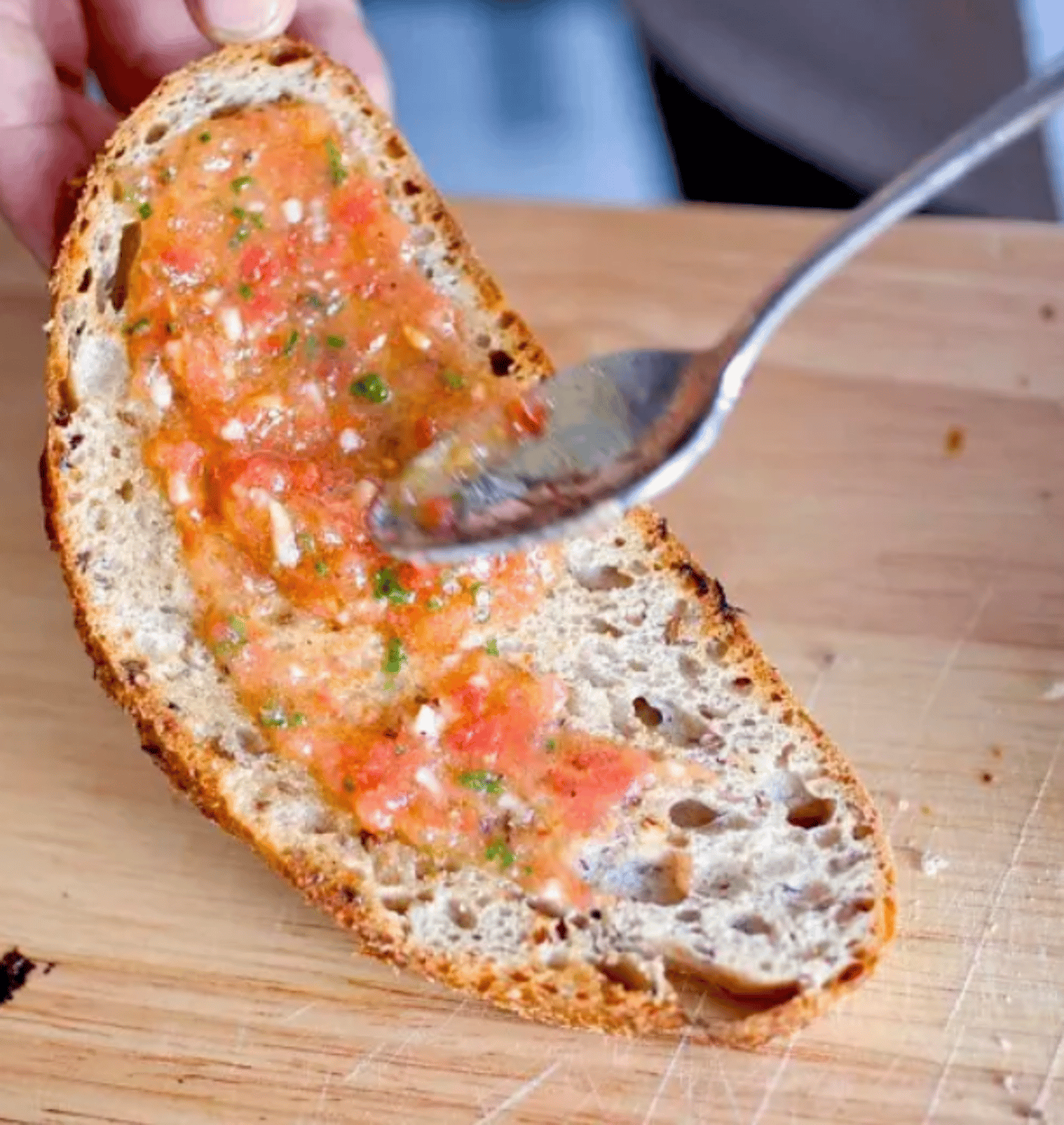 Pan con tomate