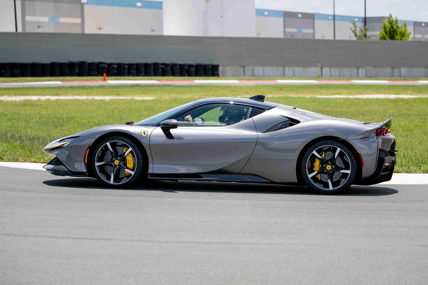Ferrari SF90