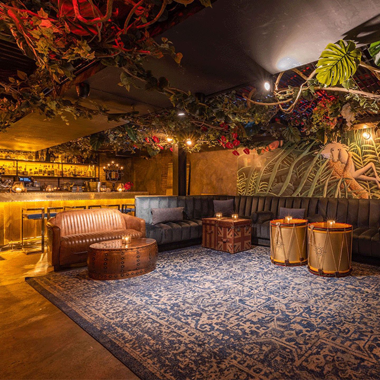 Loulou Petit Bistro & Speakeasy