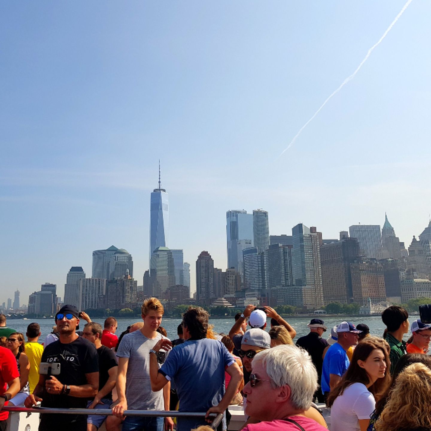 Group viewing city
