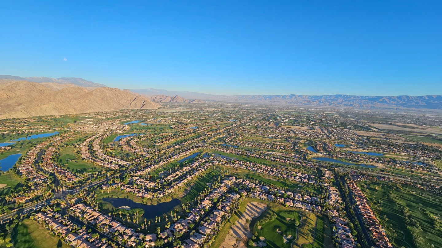 Dessert valley views