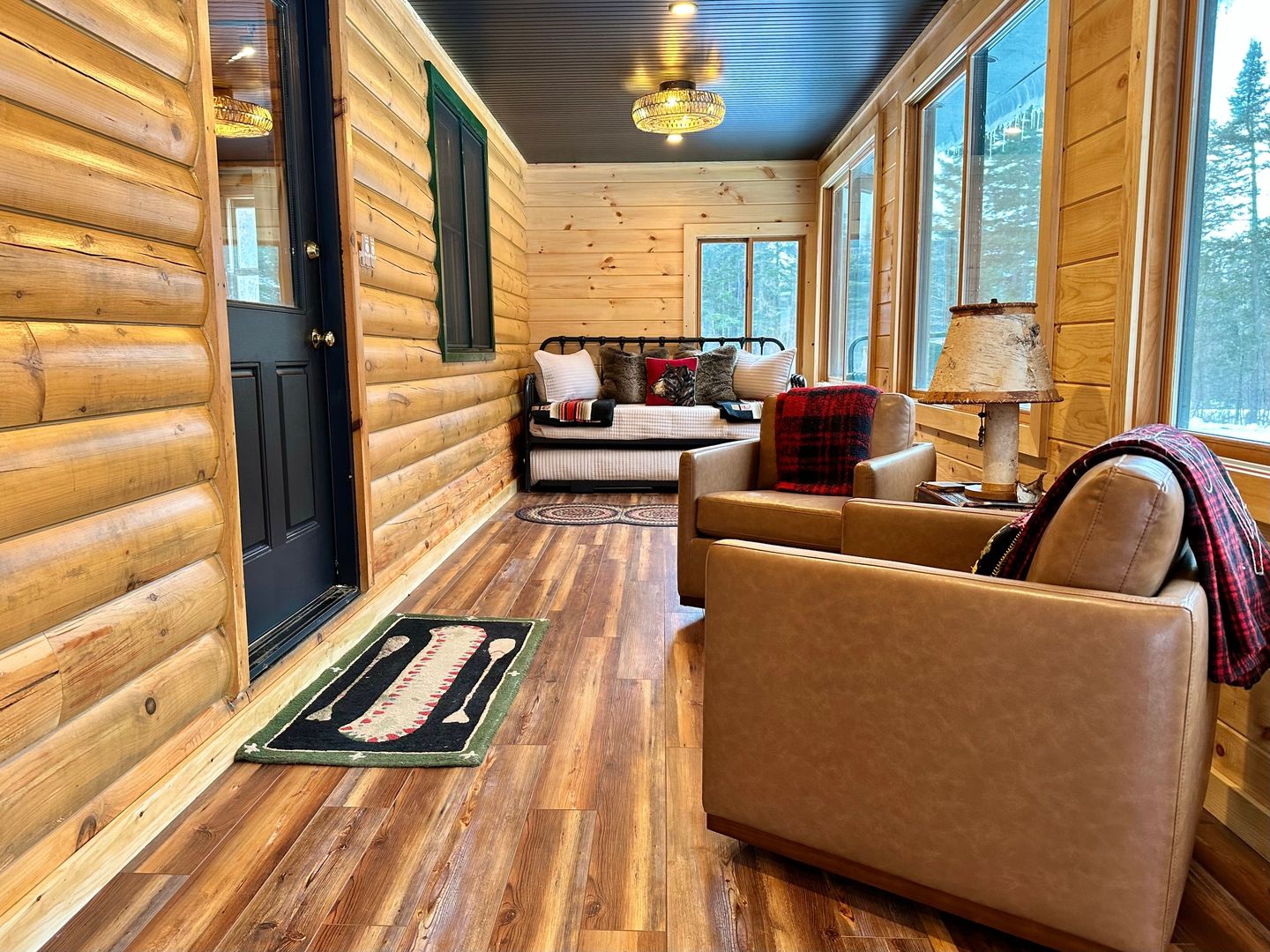 Sitting area and day bed