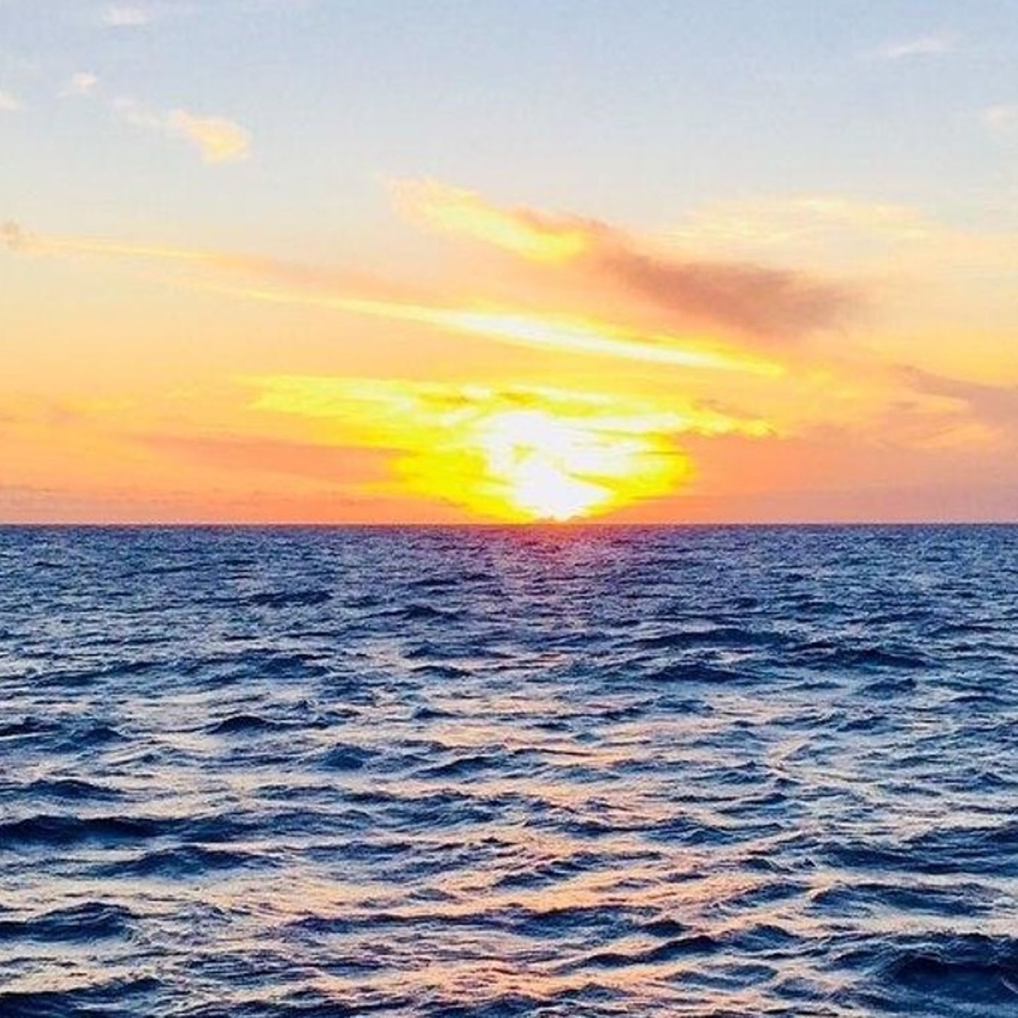 Sunset sail with Drinks