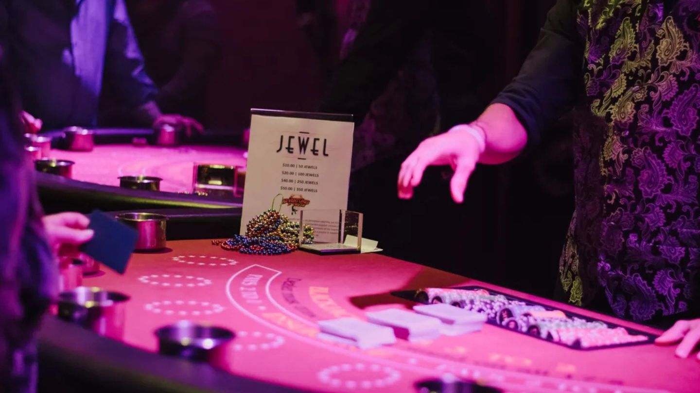 Gambling Tables