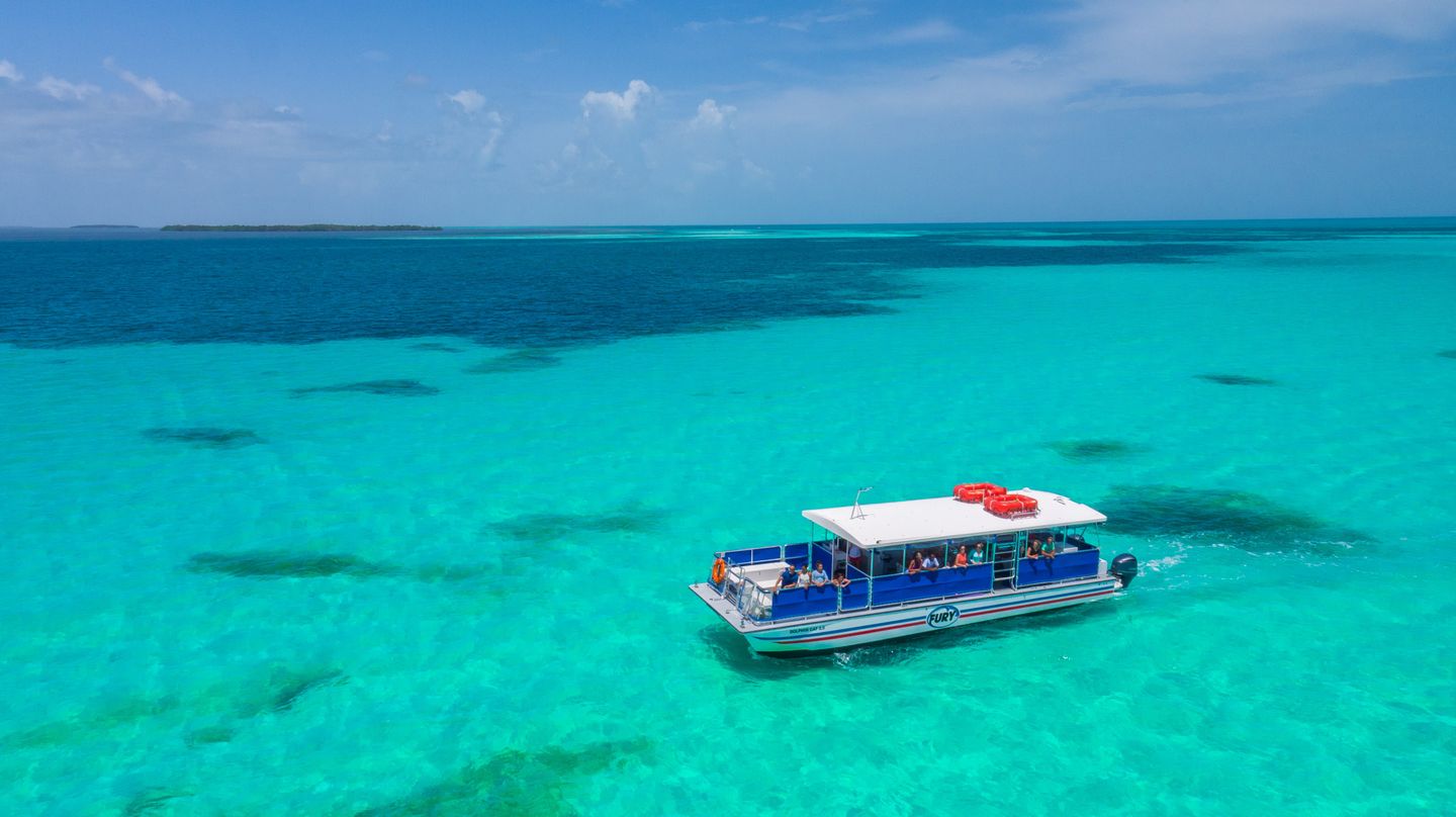 Boat on tour