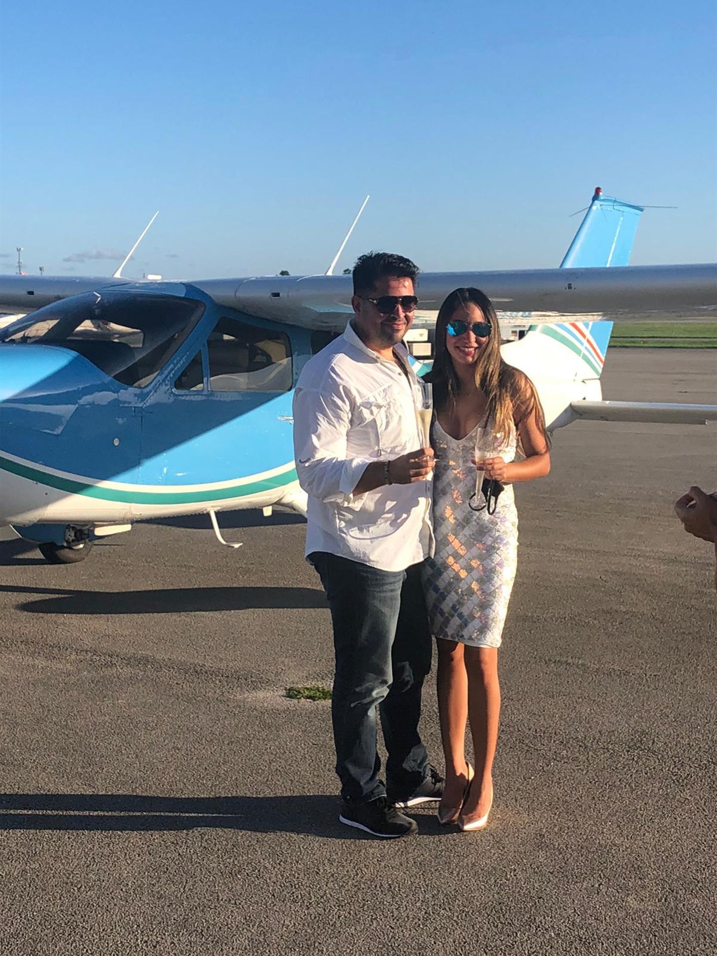 Romantic Airplane Tour with Champagne