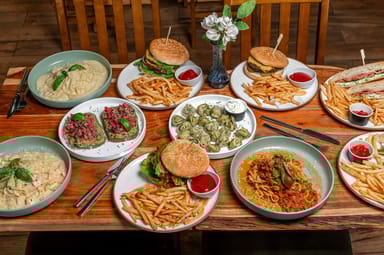 Central Park Cafe Dinner and Drinks for Two