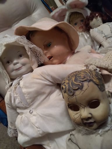 Spooky Seance in a Haunted Mansion