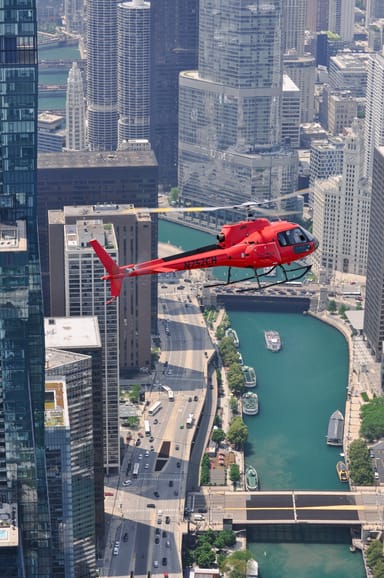 Chicago Lakefront Landmarks Helicopter Tour