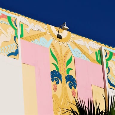 Cocktails and Art Deco Adventure