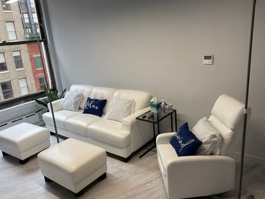 Signature IV Drip Therapy at REVIV