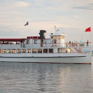 Delicious Brunch Cruise on Boston Harbor