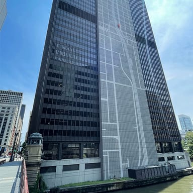 Chicago Scavenger Hunt - The Loop and River North