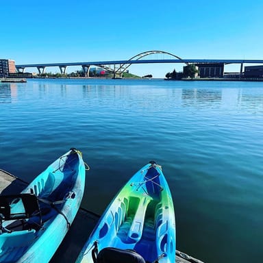City Skyline Kayak Tour