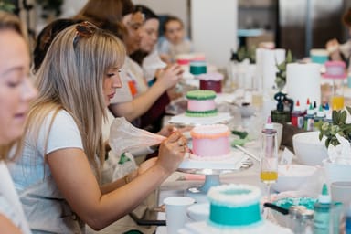 Cake Decorating Class with Mimosas