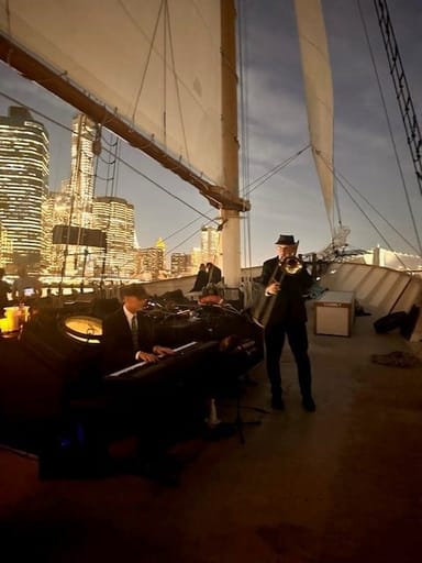 Manhattan Helicopter Tour with Wine and Jazz Sail for Two 