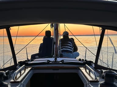 Luxury Sunset Cruise Along Long Island’s Gold Coast