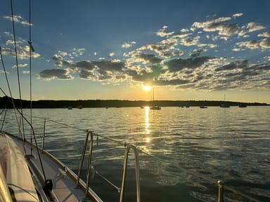 Scenic Oyster Bay Harbor Sailing Tour