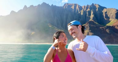 Na' Pali Coast Sea Caves, Wildlife, and Snorkeling Adventure