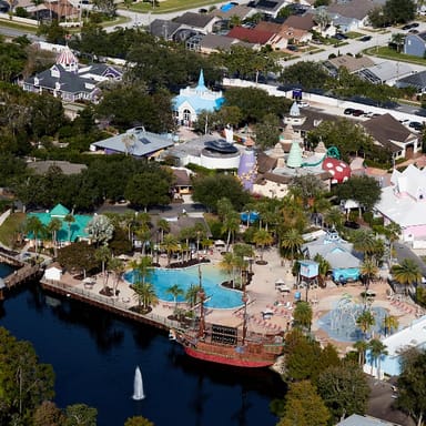 Private Helicopter Day Tour Over Orlando Theme Parks