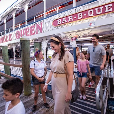 Dinner & Show Riverboat Cruise 1