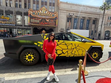 Hollywood Tour in a Tesla Cybertruck
