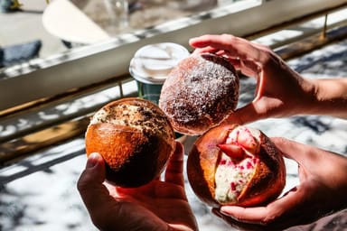 Downtown Donut Tour in Historic Charleston