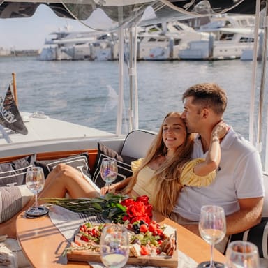 Luxury Electric Boat Tour with Wine and Charcuterie