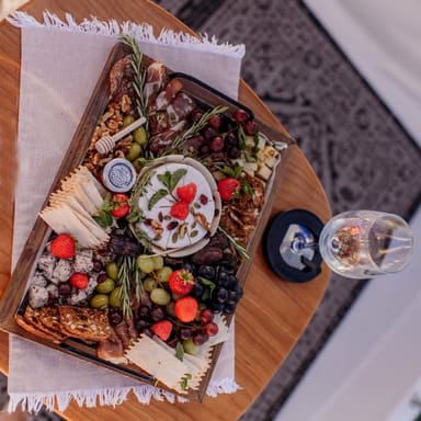 Luxury Electric Boat Tour with Wine and Charcuterie