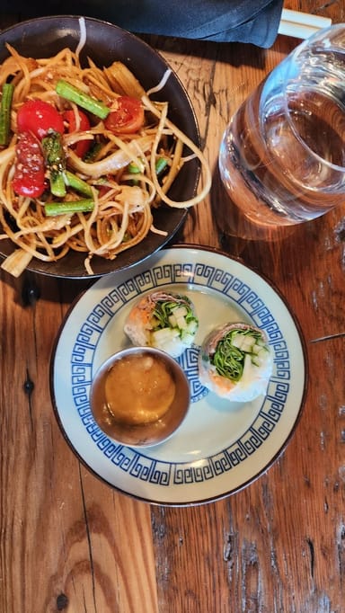 Central Square Food and Mural Arts Weekday Tour