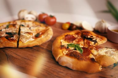 Create Your Own Pizza Cooking Class 